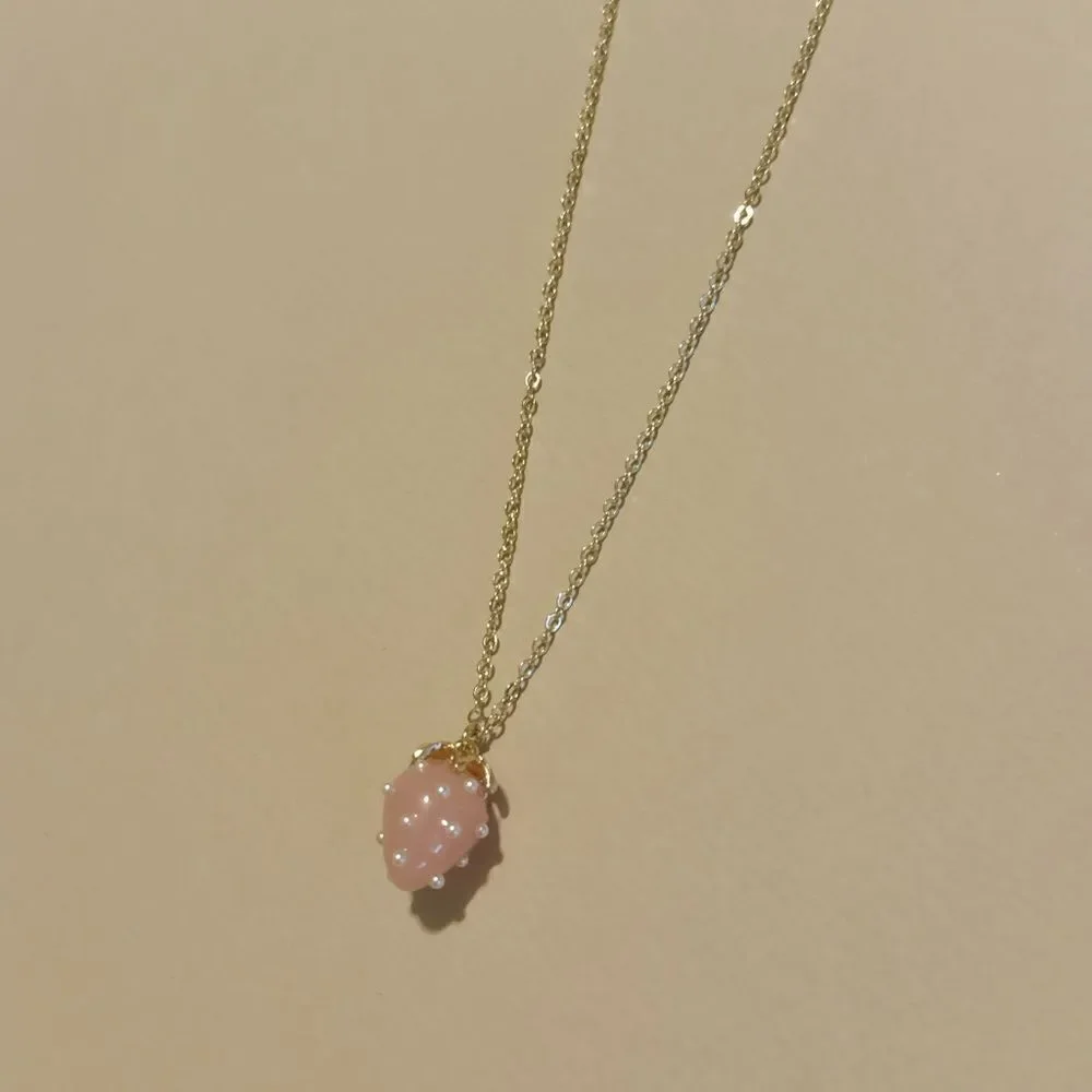 Elegant Pink Pendant Necklace S900